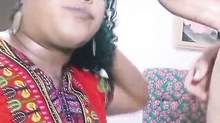 Young people partying with Wanessinha