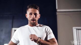 TRANS ANGELS - Roman Gives Domino Presley A Rock hard Assfuck Screwing Then Pulls Out & Showers Her With His Spunk