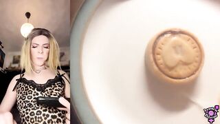 Monstrous Bone Shemale Brim And Jizm on Cookie Then Gobbles It - Jessica Bloom