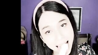 pretty tgirl DaniTheCutie gets whorey with joy candies