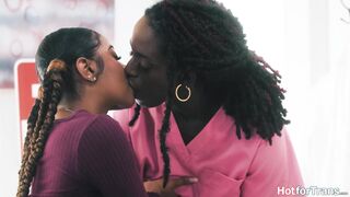 Ebony coed wants handson sex ed with the sexy shemale nurse