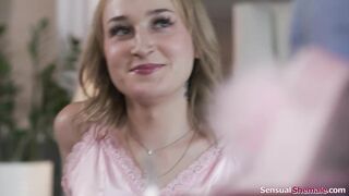 My besties shemale stepsis Haven Rose knows I wanna fuck her