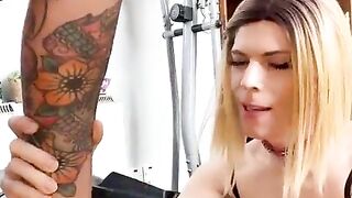 Trans Hotwife Sole Gimp Porks Domme's High Heel And Slurps Jism From Her Toes - Jessica Bloom And Pineapple Emo
