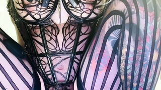 Hot trans Babe cintia takes huge black dick