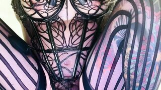 Hot trans Babe cintia takes huge black dick