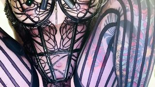 Hot trans Babe cintia takes huge black dick