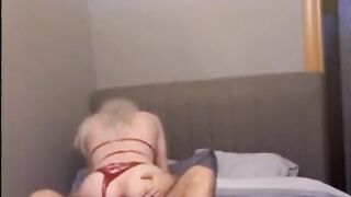 MOLTEN TRANS DEEPTHROATS HARD-ON AND GIVES HER SUCCULENT BUTT
